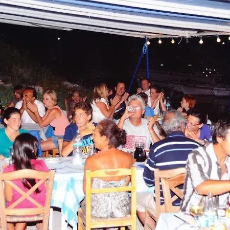 La Grotta 2*